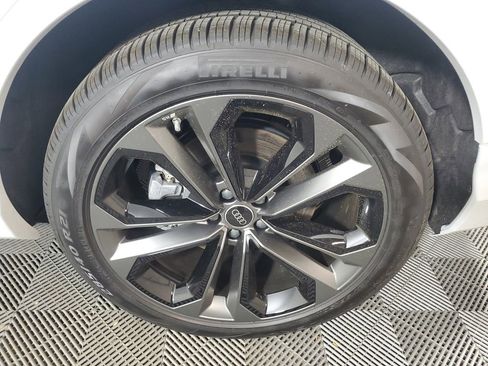 New 2026 Audi Q7 Premium Plus image 11