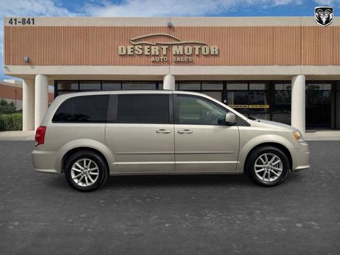 Used 2016 Dodge Grand Caravan SXT FWD image 4