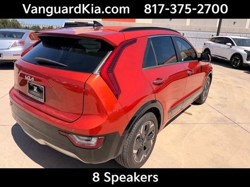 Used 2023 Kia Niro Wave FWD image 4