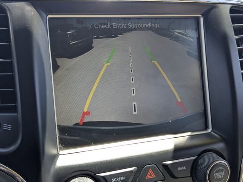 Used 2014 Jeep Grand Cherokee Limited w/ Trailer Tow Group IV image 12