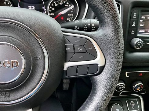 Used 2018 Jeep Compass Sport AWD/4WD image 18