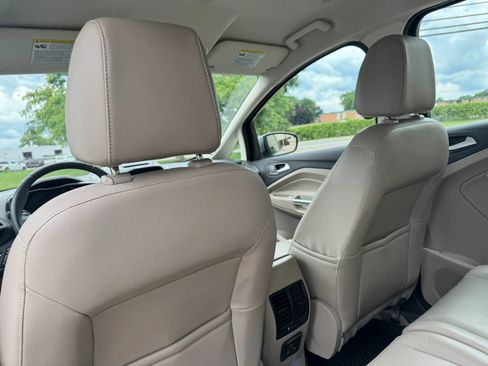 Used 2015 Ford C-MAX SEL w/ Interior Protection Package FWD image 39