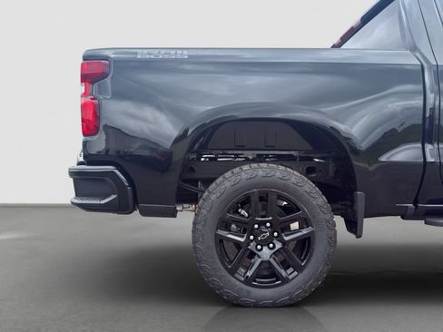 Used 2026 Chevrolet Silverado 1500 Custom Trail Boss w/ Midnight Edition AWD/4WD image 23