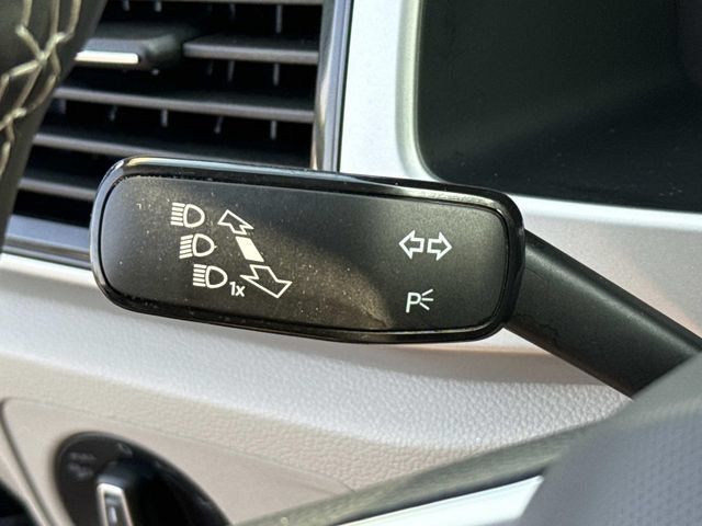 Used 2023 Volkswagen Atlas SE w/ Panoramic Sunroof Package AWD/4WD image 22