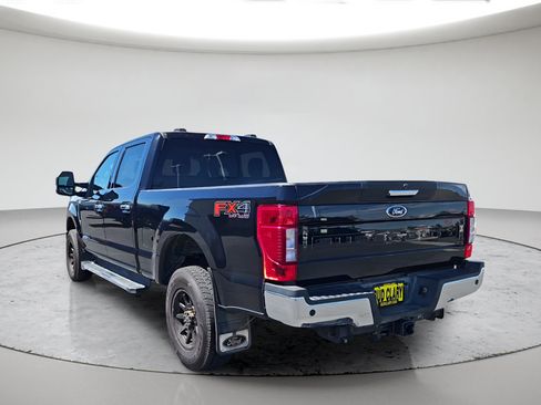 Used 2022 Ford F350 XLT w/ XLT Premium Package AWD/4WD image 7