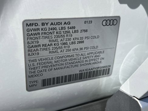 Used 2023 Audi Q5 2.0T Premium Plus w/ Premium Plus Package AWD/4WD image 37