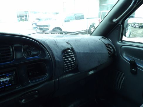 Used 2016 RAM 1500 Lone Star AWD/4WD image 14