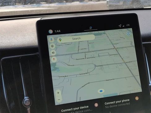 New 2026 Volvo XC60 B5 Plus w/ Protection Package Premier image 28