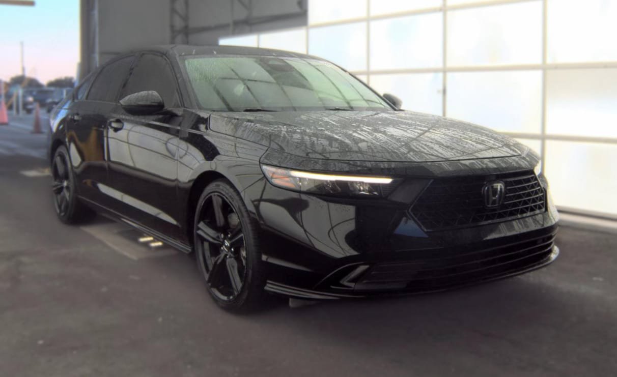 Used 2023 Honda Accord Sport image 12