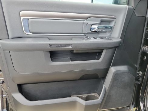 Used 2024 RAM 1500 Classic SLT AWD/4WD image 19
