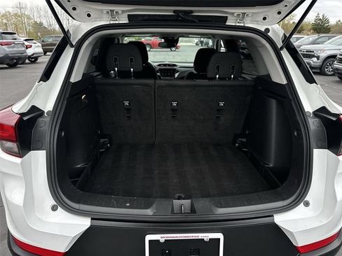 Certified 2023 Chevrolet TrailBlazer LT w/ LPO, Blackout Package FWD image 24