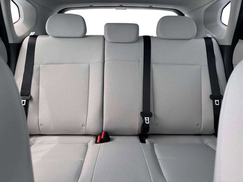 New 2026 Hyundai Kona SE image 17