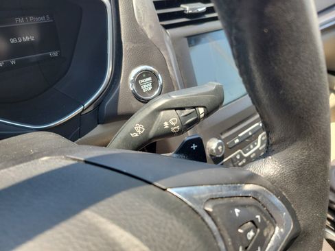 Used 2018 Ford Fusion SE w/ Fusion SE Technology Package FWD image 25