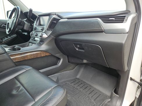 Used 2018 Chevrolet Suburban LT AWD/4WD image 28