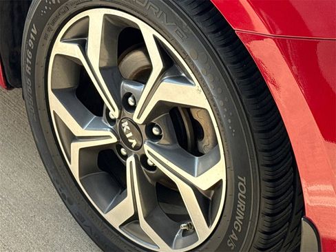 Used 2020 Kia Forte LXS image 10