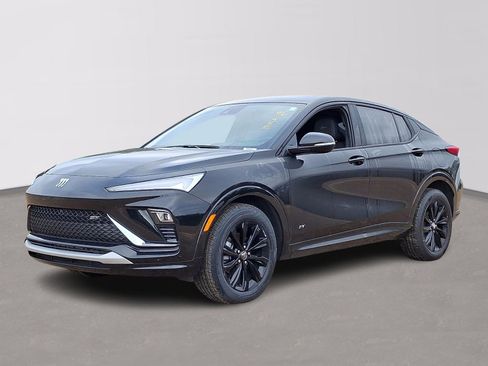 Used 2025 Buick Envista Sport Touring image 3