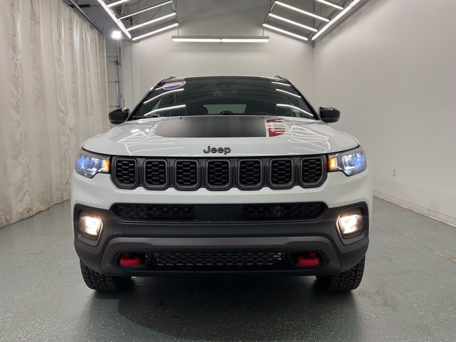 New 2026 Jeep Compass Trailhawk AWD/4WD image 3