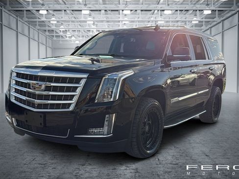 Used 2018 Cadillac Escalade Premium Luxury image 1