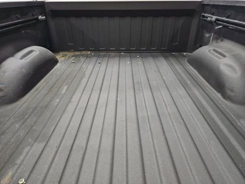 Used 2024 RAM 1500 Laramie image 8