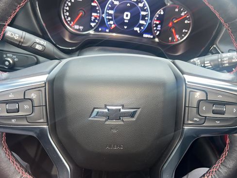 Used 2022 Chevrolet Blazer RS w/ Enhanced Convenience Package image 12