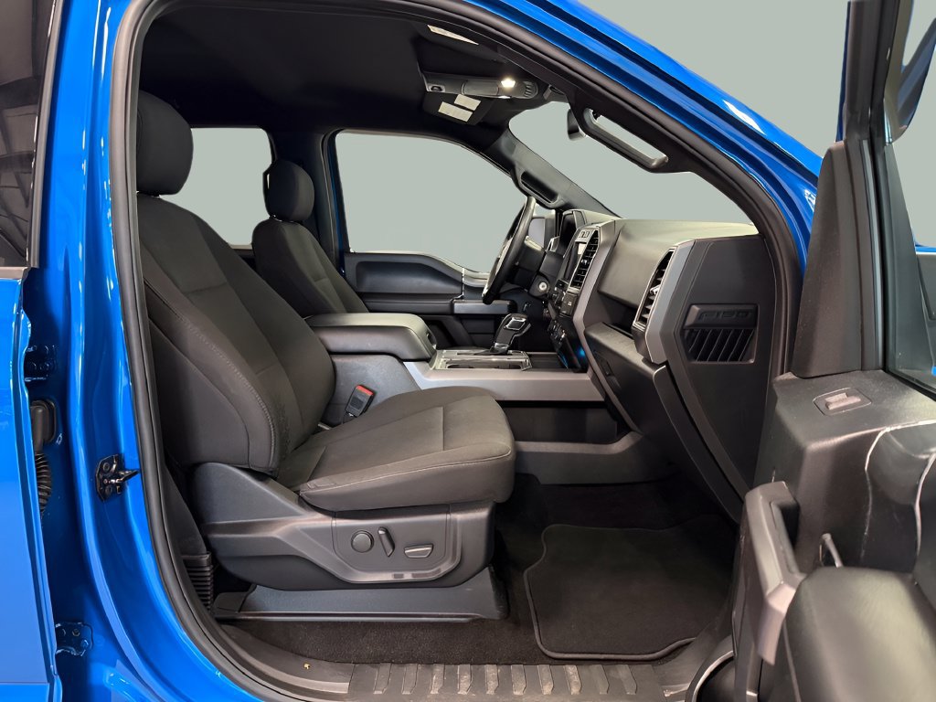 Used 2019 Ford F150 XLT w/ Equipment Group 302A Luxury AWD/4WD image 28