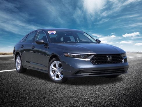 Certified 2025 Honda Accord LX image 2