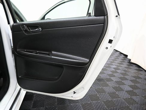 Used 2014 Chevrolet Impala Limited LS image 21