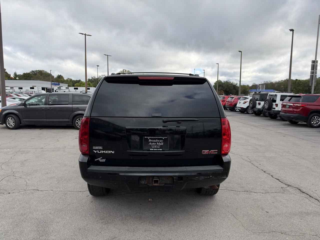 Used 2007 GMC Yukon SLT w/ SLT Preferred Equipment Group AWD/4WD image 4