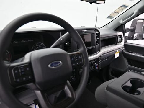 New 2026 Ford F250 XL w/ STX Appearance Package AWD/4WD image 25