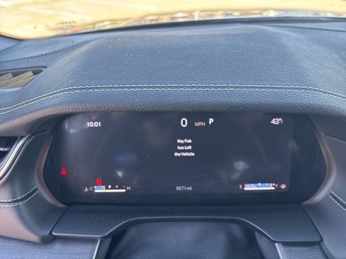 Used 2025 Jeep Grand Cherokee Limited w/ Luxury Tech Group II image 10