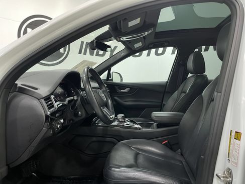Used 2019 Audi Q7 3.0T Prestige w/ Prestige Package AWD/4WD image 13