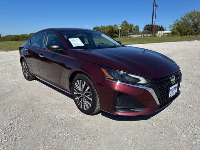 Used 2025 Nissan Altima 2.5 SV FWD image 7