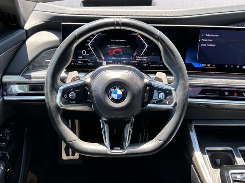 Certified 2023 BMW 740i RWD image 18