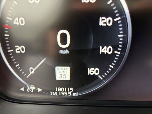 Used 2018 Volvo XC90 T6 R-Design w/ Convenience Package image 57