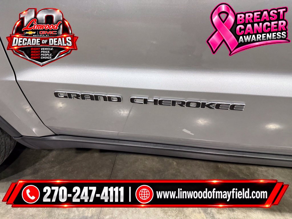 Used 2021 Jeep Grand Cherokee Laredo AWD/4WD image 11