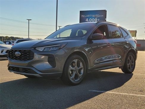 Used 2023 Ford Escape ST-Line w/ Tech Pack #1 image 4