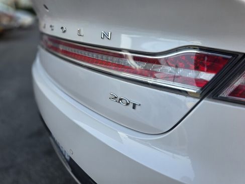 Used 2020 Lincoln MKZ FWD image 14