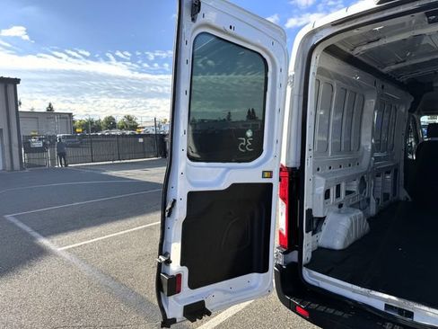 Used 2020 Ford Transit 250 Medium Roof RWD image 14