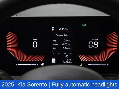 Used 2025 Kia Sorento S FWD image 13