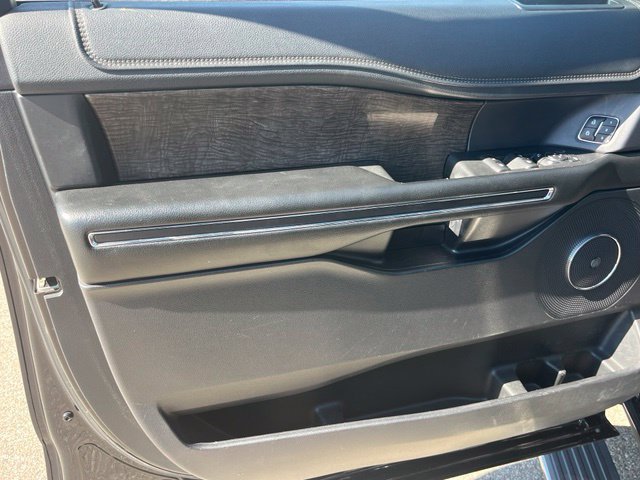 Used 2019 Ford Expedition Max Limited w/ Equipment Group 301A RWD image 11