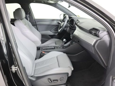 Certified 2025 Audi Q3 2.0T Premium w/ Convenience Package image 13