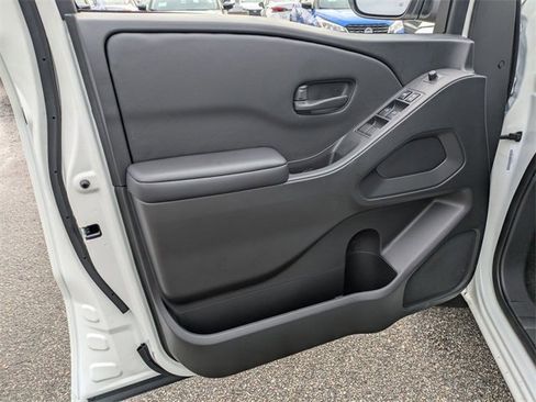 New 2026 Nissan Frontier SV image 11