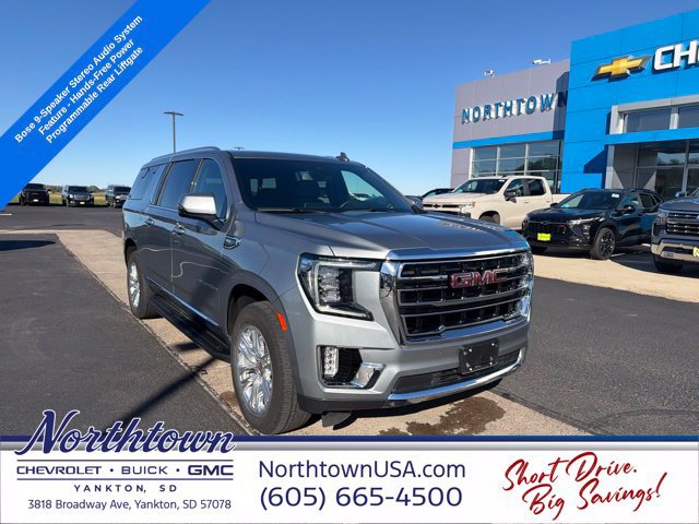 Used 2024 GMC Yukon XL SLT w/ SLT Luxury Package AWD/4WD image 5