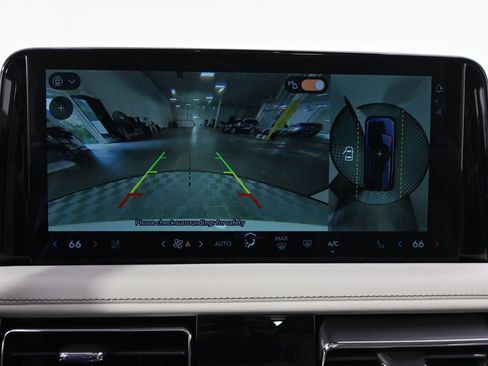 New 2026 Lincoln Aviator AWD w/ Jet Appearance Package image 30