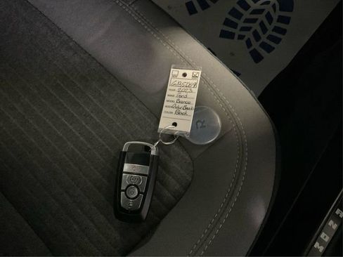 Used 2023 Ford Bronco Outer Banks image 26