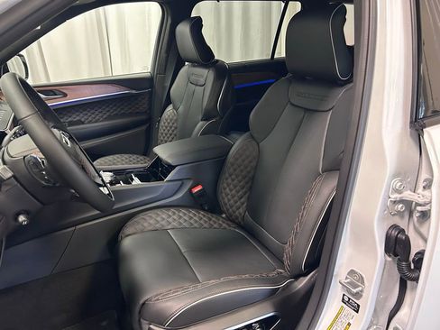 New 2026 Jeep Grand Cherokee L Summit AWD/4WD image 8