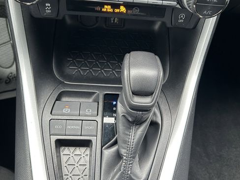 Used 2024 Toyota RAV4 XLE image 32