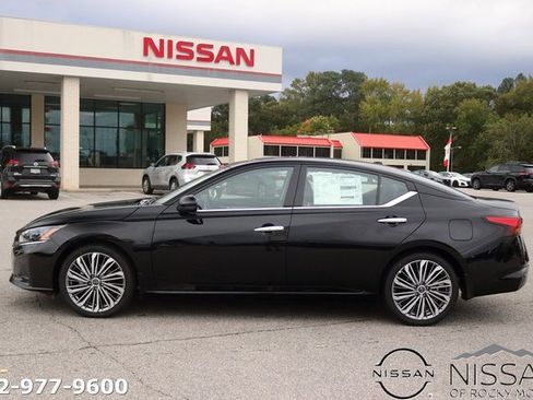 New 2025 Nissan Altima 2.5 SL image 4