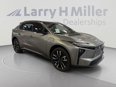 Certified 2026 Toyota bZ FWD image 7