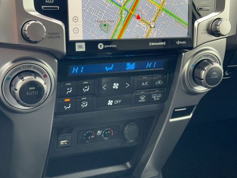 Used 2023 Toyota 4Runner Limited image 21